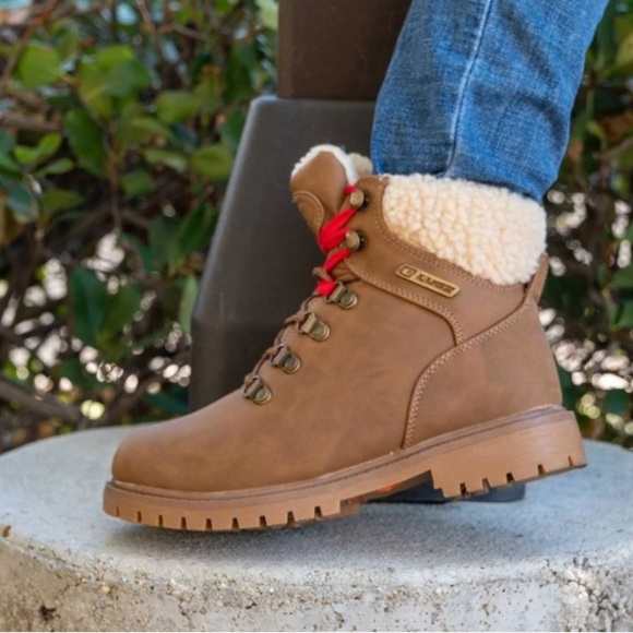 NWT Lugz Grotto Fleece Lined Slip Resistant Brown Work Boots 9.5 - Picture 2 of 11